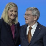 Kirsty Coventry va remplacer Thomas Bach lundi à la tête du CIO KEYSTONE/AP/Thanassis Stavrakis